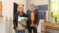 Rita Rehpenning und Peter Sauerzopfe vom Freundeskreis Gerd Rehpenning freuen sich auf viele Freunde zum traditionellen Tag des offenen Ateliers am Himmelfahrtstag im Künstlerbahnhof Mulsum.  Fotos: ls