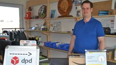 Torben Jahn von Schießsport Stelljes bietet inzwischen in der Ludwigstraße zwei PaketShops an: DPD und GLS. Foto: uml