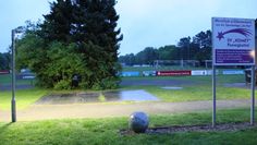 Still ruht noch der See: Friedlich soll es in Pennigbüttel bleiben, trotz des geplanten Festplatzes. 
 Foto: ek