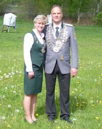 Talea Behrens (Jugendadjutantin), Elin Böttjer (Jugenkönigin) Foto: aklü