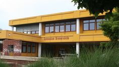 Erst vor 40 Jahren erstellt, aber schulbautechnisch bereits im Greisenalter: das Gymnasium Bremervörde.  Foto: sla
