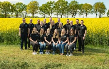 Die Landjugend Kirchwistedt „Kiwis“   freuen sich auf ein gemeinsames Wochende mit viel Tanz, Spannung und Action.  Foto: khe