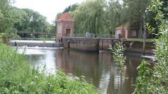 In den Handlungsempfehlungen zum Projekt „Oste-Tor-Bremervörde“ werden der Erhalt und die Ertüchtigung von Ostewehr und Schleusenanlagen vorgeschlagen.  Foto: sla