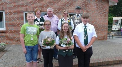 Die noch amtierende Königsfamilie in Oerel freut sich auf ein schönes Fest. Foto: eb