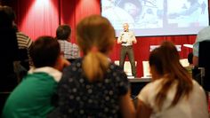 Astro-Alex‘ Vortrag ließ auch die nächste Forscher- und Wissenschaftler-Generation aufmerksam und konzentriert zuhören. Foto: ek