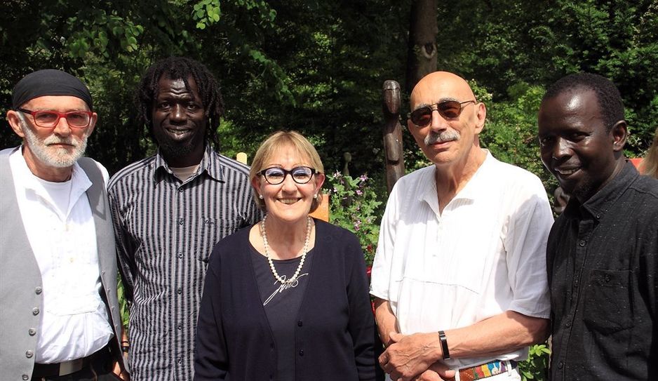 Die Künstler der SommerZeit2019: „House“, Sada Tall, Ulla M.Neuhaus, Peter-Michael Bublitz und Taha Diakhate (v.l.).  Foto: ls