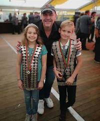 Die Kindermajestäten Lilly Douglas und Lasse Brückmann mit ffn-Morgenmän Franky.