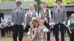 Die Kindermajestäten Lilly Douglas und Lasse Brückmann mit ffn-Morgenmän Franky.