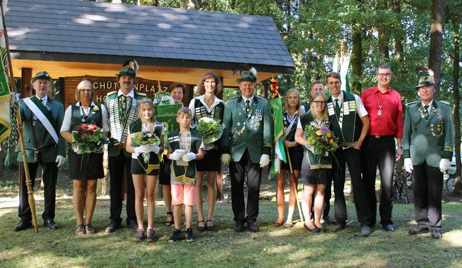 Die amtierende Königsfamilie lädt am 6. und 7. Juli zum großen Schützenfest ein. Foto: eb