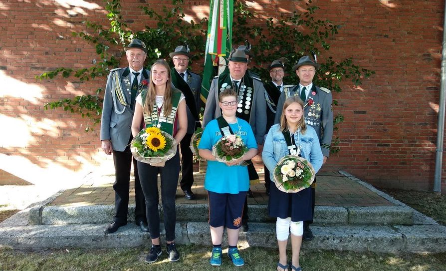 Das amtierende Königshaus in Alfstedt wird am Wochenende 6. und 7. Juli gefeiert. Foto: eb