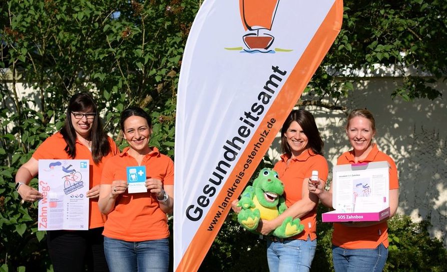 Die Kolleginnen des Zahnmedizinischen Dienstes des Gesundheitsamtes: (v.l.n.r.) Franziska Andrick, Seniz Deniz, Ines Wedemeyer und Dr. Betty Liebeke.  Foto: eb