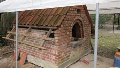 Der Steinbackofen wurde in diesem Jahr neu gemauert. Foto: eb