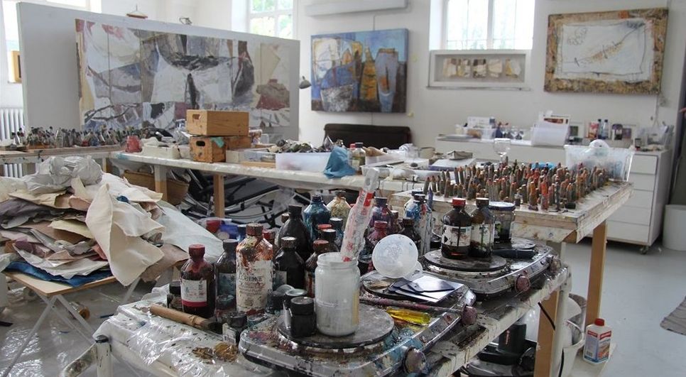 Künstlerische Ordnung: Das Atelier von Margret Kelly im Künstler/innendorf Worpswede.  Foto: eb