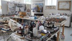Künstlerische Ordnung: Das Atelier von Margret Kelly im Künstler/innendorf Worpswede.  Foto: eb