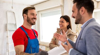Altes Haus ganz neu: Im eigenen Haus ist immer etwas zu tun. Um größere Sanierungen zu finanzieren, gibt es verschiedene Möglichkeiten. Foto: djd/Dr. Klein Privatkunden/Getty Images/didesign021