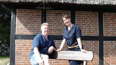 Anke Fiedler, Tourismusbeauftragte, und Ludger Kalmer, Vorsitzender des Heimatvereines, freuen sich auf ein spannendes Konzert und einen tollen Abend.  Foto: mf