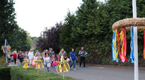 Zum Erntefest findet man überall in Hambergen schönsten Festschmuck, liebevoll gestaltet und sichtbar zur Freude aller platziert.  Foto: eb