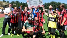 Strahlende Gesichter bei den Kickern der Freizeit- und Reha-Sportvereinigung (FRSV) der Lebenshilfe Bremervörde/Zeven.  Foto: eb