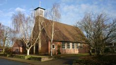 Bei der Kirche in Iselersheim wird am 31. August ein Weinfest stattfinden.  Foto: eb