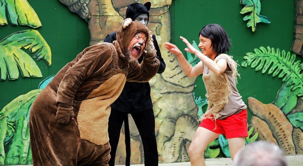 Das Dschungelbuch begeistert Kinder und Erwachsene gleichermaßen und ist ein Stück für die ganze Familie. Der Theaterklassiker wird noch bis zum 14. September aufgeführt. Foto: mr