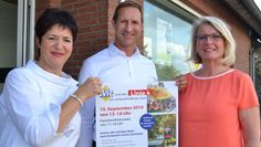 Martina Dammann, Sven Behrens und Anja Dähncke (von links) vom Wirtschaftsinteressenring stellten das Programm zum Herbstfest unter dem Motto „WIR und die Linie 4“ vor.  Foto: ui