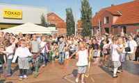 Der Herbstmarkt mit Straßenfest und verkaufsoffenen Sonntag begeistert jedes Jahr nicht nur die Beverstedter. Fotos: Archiv