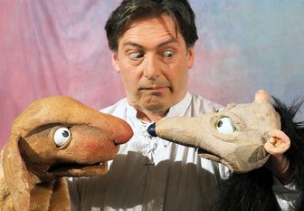 „Wie im Märchen“ lautet der Titel des Buchfink-Theaters, das am 8. Dezember in Bremervörde gastiert. Die Kinder entscheiden mit, wie sich die Geschichte auf der Bühne entwickelt. Foto: eb