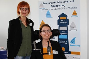 Karen von Grote (links) und Christiane Stöckler sind die beiden Ansprechpartnerinnen in der EUTB-Beratungsstelle an der Hauptstr. 82. Foto: mr
