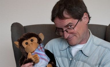 Treibt die Satire gern auf die Spitze: Redakteur, Journalist und Buchautor Markus Tönnishoff liest im Küsterhaus in Schwanewede.  Foto: Matthias Plettau