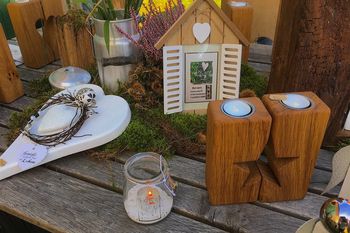 Auf dem Kunsthandwerkermarkt gibt es wieder viel Kreatives zu entdecken gibt. Fotos: eb