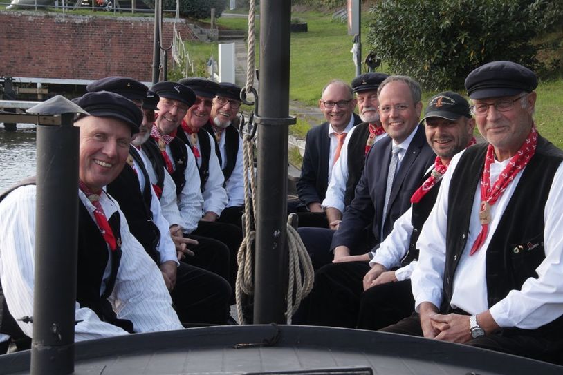Die Flotte der Osterholzer Torfkahnschiffer wird im kommenden Jahr um einen neuen Kahn erweitert - mit Unterstützung einer Crowdfunding-Kampagne der Volksbank.  Foto: jm