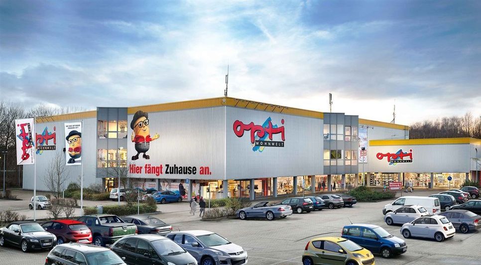 Nach dem Umbau erstrahlt Opti-Wohnwelt in neuem Glanz und bietet seinen Kunden durch eine Erweiterung eine noch größere Produkvielfalt an. Foto: eb