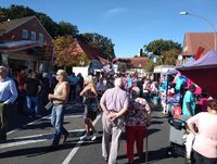 Bei bestem Wetter zog es zahlreiche Besucher zum Herbstmarkt mit Straßenfest und verkaufsoffenen Sonntag nach Selsingen.