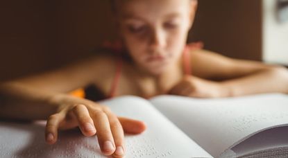 Der Welttag des Sehens findet am 10. Oktober 2019 mit dem Thema „VISION 2020 - das Recht auf Augenlicht“ statt. Foto: AdobeStock/WavebreakMediaMicro