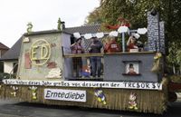 Die Kinder können die Eröffnung des 56. Herbstamrktes in Ganrrenburg kaum erwarten, denn dann gibt es wieder freie Fahrchips für Auto-Scooter und „Heiße Räder“. Foto: eb