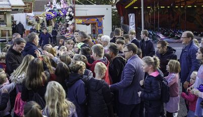 Die Kinder können die Eröffnung des 56. Herbstamrktes in Ganrrenburg kaum erwarten, denn dann gibt es wieder freie Fahrchips für Auto-Scooter und „Heiße Räder“. Foto: eb