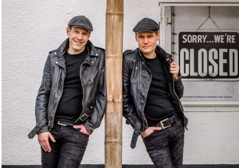 Das Hamburger Duo die „Junx“ sind Stargast auf der Schlagerparty in Kutenholz.Foto: eb