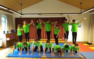 Nicht Körperkraft, sondern Balance und Körperspannung waren bei den Figuren wichtig. Foto: eb