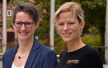 Gesa Weiss (links) und Elisabeth Pape sind beim Gründerabend dabei. Foto: eb