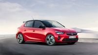 Fahrspaß inklusive: Topmoderne Motoren, tiefe Sitzposition, sportliches Handling, Effizienz pur durch Leichtbau, weniger Verbrauch und hohe Drehmomentausbeute. Der neue Opel Corsa ist da. Foto: Opel