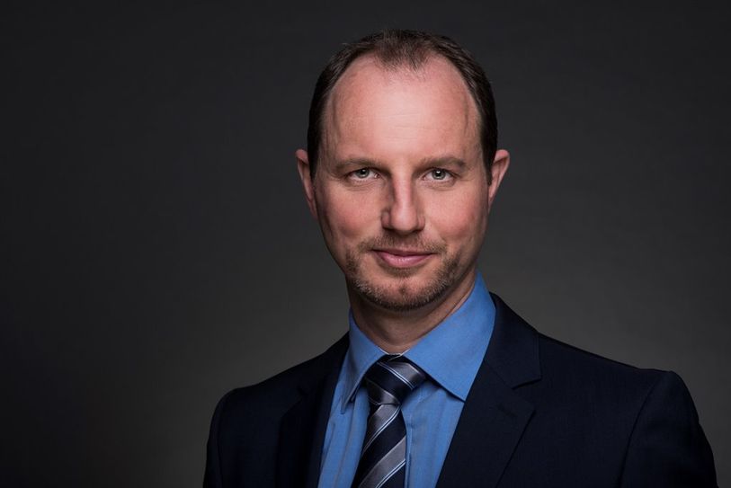 BVDA-Geschäftsführer Dr. Jörg Eggers erklärt, warum der Bundesverband Deutscher Anzeigenblätter eine Infrastrukturförderung für die Zustelllogistik fordert Foto: BVDA / Bernd Brundert