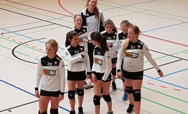 Bewiesen ihr Können am laufenden Band. Die Mädchen der U12 vom TSV Borgfeld sind eine starke Truppe und gehen siegreich in die Hallensaison. Foto: eb