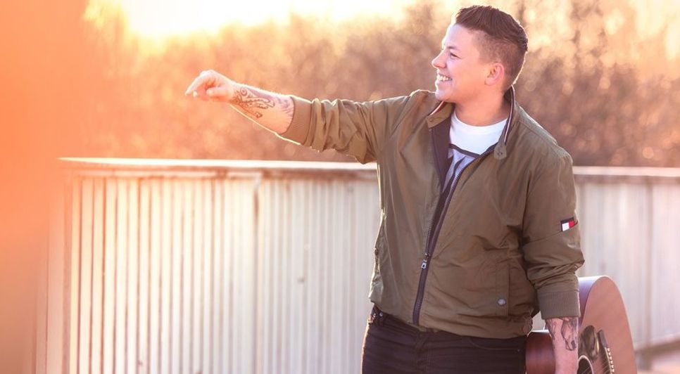 Kerstin Ott: Diese Powerfrau vereint Emotionen mit unverkennbaren Sounds - Ihre Konzerte sind etwas für die Seele. Im April 2020 ist sie live in der Stadthalle zu erleben.  Foto: Nona Photography III