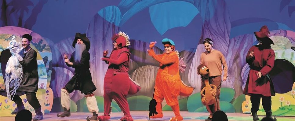 Den kleinen Drachen Kokosnuss bringt das Theater Lichtermeer in einem aufwendigen Musical auf die Bühne. Foto: Theater Lichtermeer