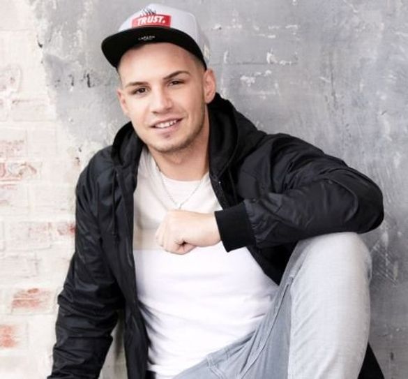 Pietro Lombardi wird dem Publikum mit seinen zahlreichen Hits ordentlich einheizen.  Foto: About You
