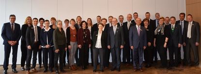 Die Jubilare der Sparkasse Rotenburg Osterholz wurden kürzlich für ihre geleistete Arbeit und ihr Engagement geehrt.  Foto: eb