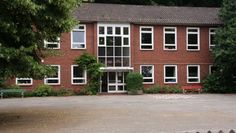 Noch steht nicht fest, ob die Schroeterschule in Lilienthal abgerissen, neu gebaut oder saniert werden soll. Foto: mr