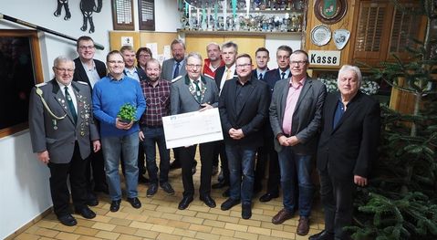 Mit seiner Ausschüttung konnte der Regionalbeirat 2 der Volksbank mehrere Vereine und Institutionen mit insgesamt 7.400 Euro unterstützen. Foto: eb