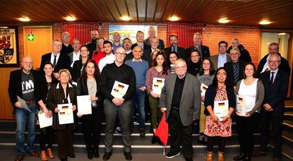 Der Landkreis freut sich über 29 neue Mitbürger aus elf Länndern. Allein 16 von ihnen kommen aus Großbritannien. Foto: eb