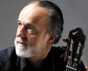 Gitarrist Roberto Legnani ist am Mittwoch, 8. Januar 2020 in der Ritterhuder Mühle zu Gast. Foto: Markus Weiler